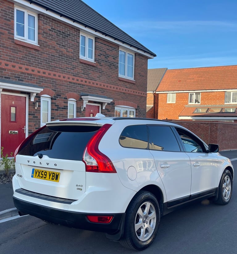 Volvo, XC60, Estate, 2009, Manual, 2400 (cc), 5 doors