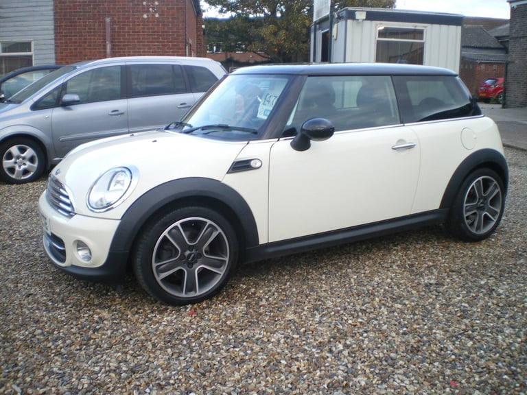 2013 MINI Hatch 1.6 Cooper 3dr HATCHBACK Petrol Manual