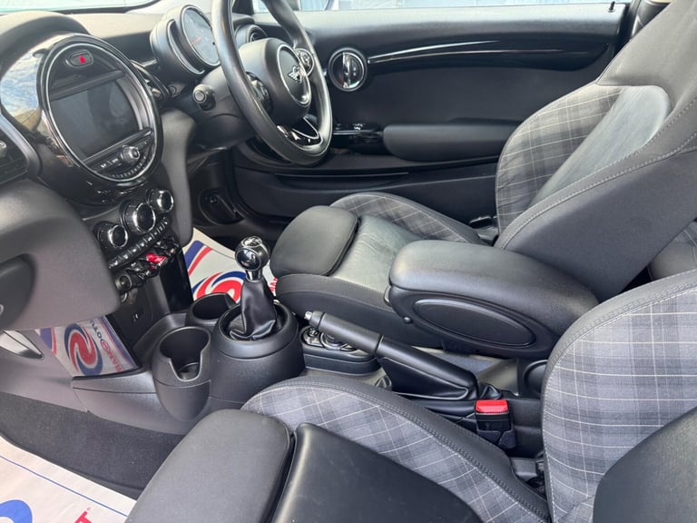 2019 MINI Hatch 1.5 Cooper Classic Hatchback 3dr Petrol Manual Euro 6 (s/s) (136 ps) HATCHBACK Pe...