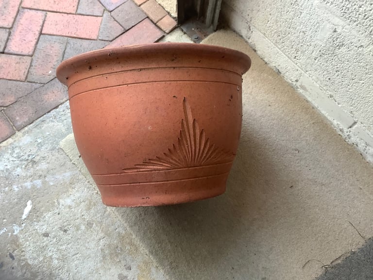 Garden pot