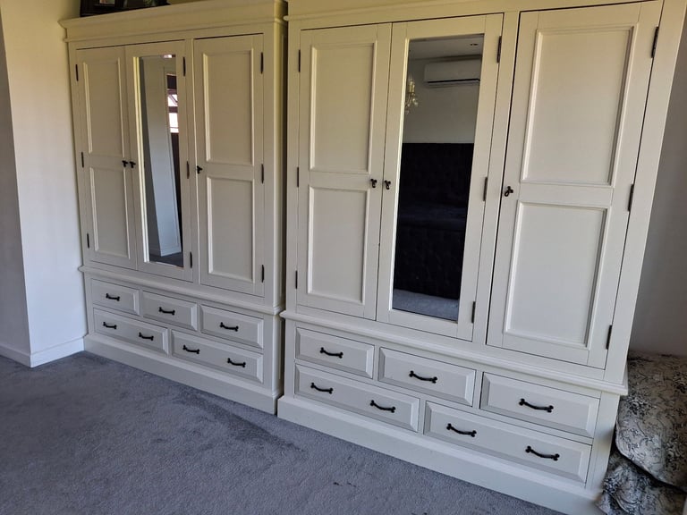 image for 6 piece high quality cream bedroom furniture set