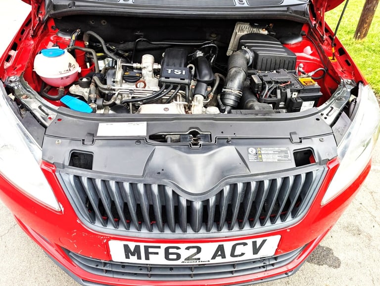 2012 Skoda Fabia 1.2 TSi DSG Automatic 5dr. 99800 Miles. PX OK. CHEAP on Fuel. HATCHBACK Petrol A...