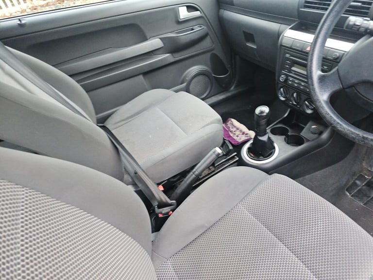 2007 Volkswagen Fox 1.4 Urban Fox 3dr HATCHBACK Petrol Manual