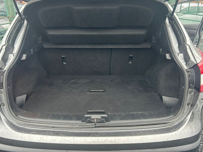 2016 Nissan Qashqai 1.2 DiG-T N-Connecta 5dr HATCHBACK Petrol Manual