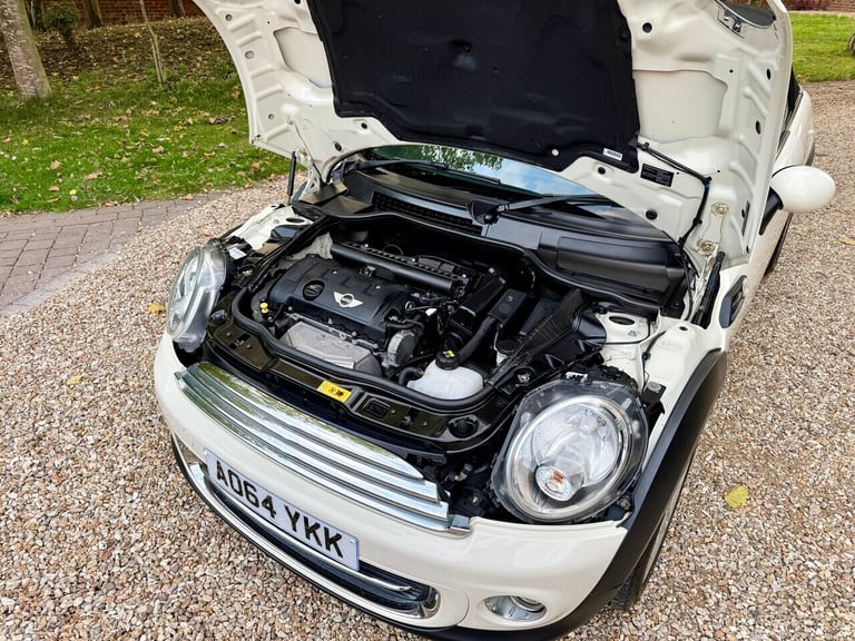 2014 MINI Convertible 1.6 Cooper 2dr CONVERTIBLE PETROL Manual