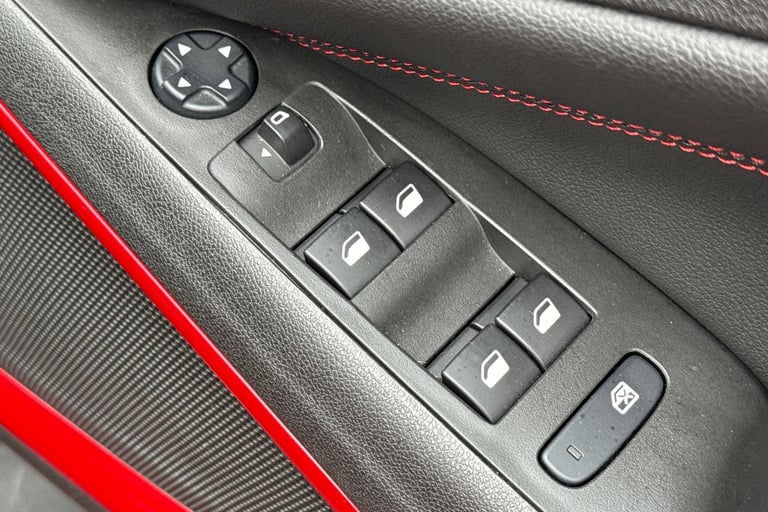 2023 Vauxhall Crossland 99594 Hatchback Petrol Automatic