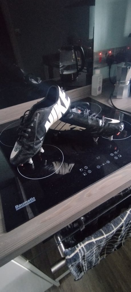 Nike mercurial football boots size 9 