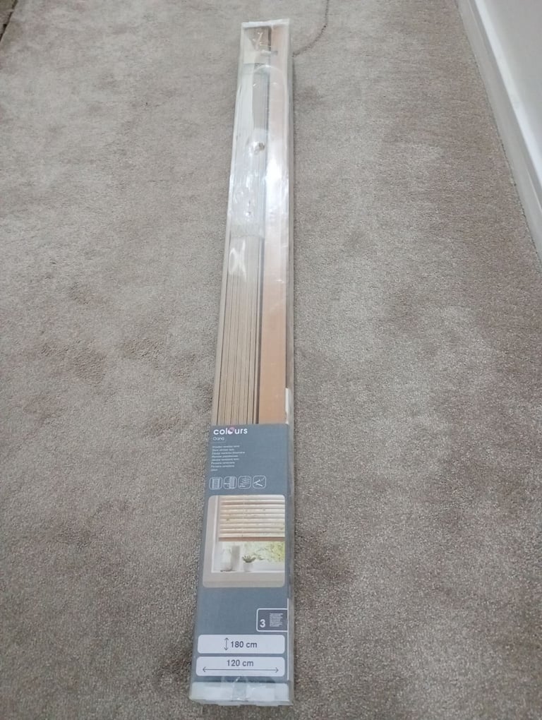 NEW Boxed - Set of beautiful Oak Natural Light wooden Venetian Blinds 120x 160 drop