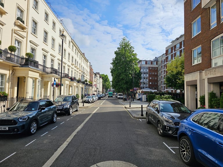 Secure Parking, 24/7 remote access, Ebury Street, Belgravia, SW1W.