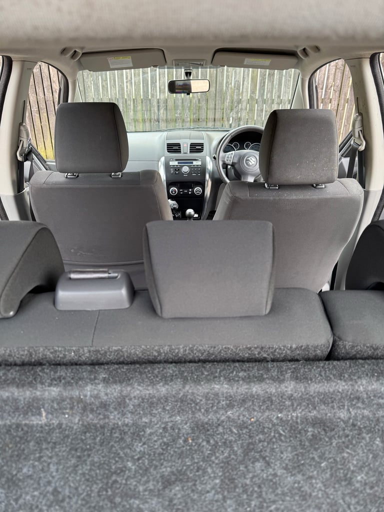Suzuki SX4 SZ5 1.6 (2011) Manual – 104,600 Miles – ULEZ Free – MOT 26 Jan 2026 - 2 Keys