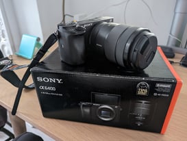 Sony Alpha A6400 Mirrorless Digital Camera with 18-135mm Lens