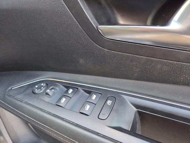 2019 Peugeot 3008 1.2 PureTech Allure Euro 6 (s/s) 5dr Petrol