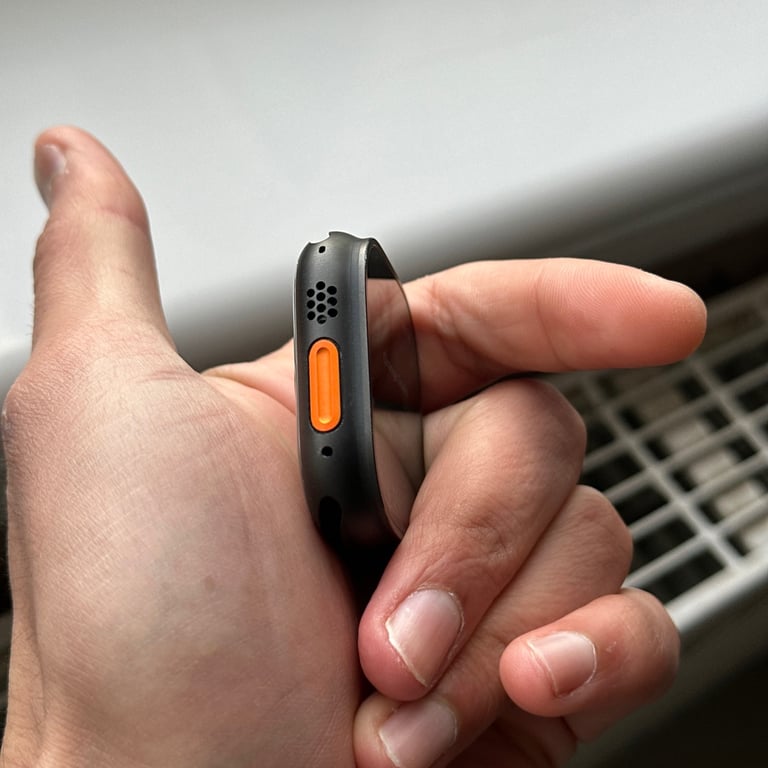 Apple Watch Ultra 2 black titanium 100% 🔋