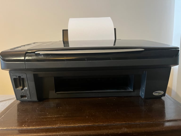 Epson Stylus SX 200 all in one printer scanner  used but in good  condition 