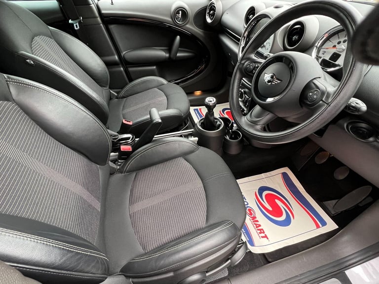2011 MINI Countryman 1.6 Cooper Euro 5 (s/s) 5dr HATCHBACK Petrol Manual