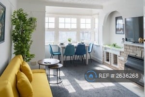 2 bedroom house in West Court, Southsea, PO4 (2 bed) (#2636268)