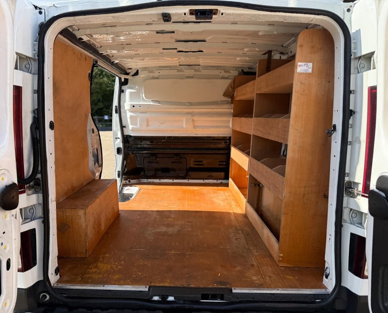 2019 Renault Trafic 1.6 dCi 27 Business+ SWB Standard Roof Euro 6 5dr Diesel