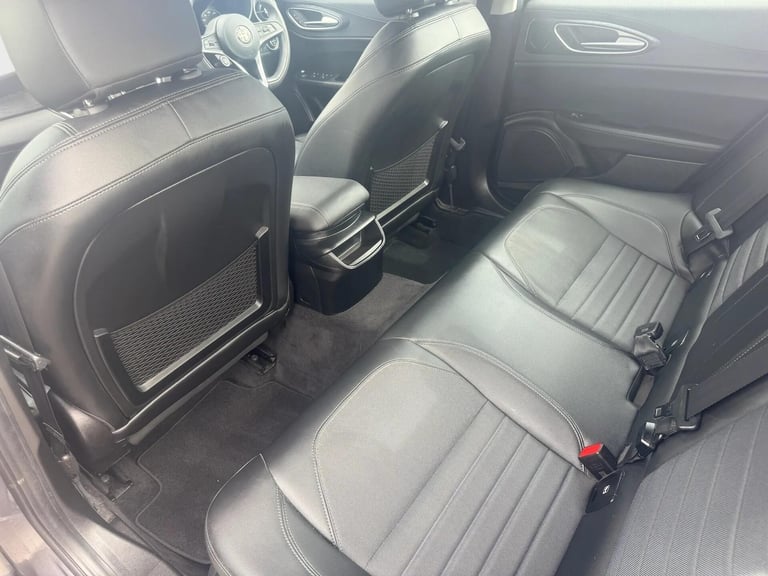 2019 Alfa Romeo Giulia 2.0T Super Auto Euro 6 (s/s) 4dr SALOON Petrol Automatic