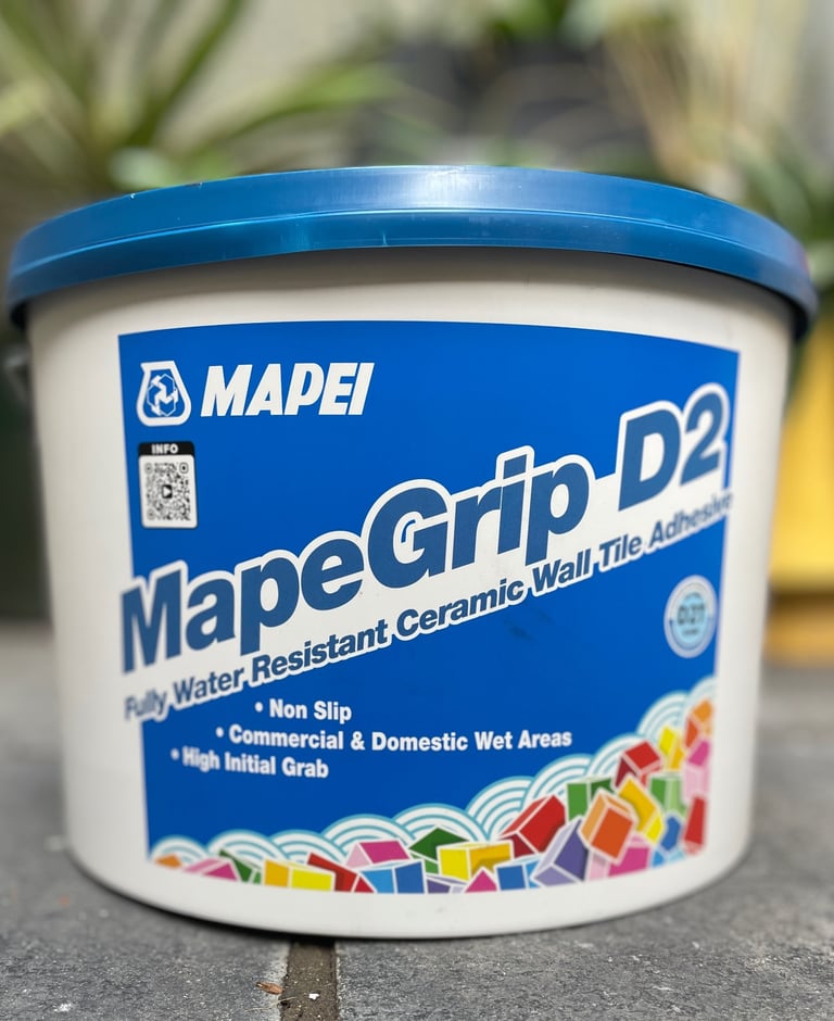 image for NEW RRP £19.99 MapeGrip D2 Readymix Tile Adhesive 15kg 