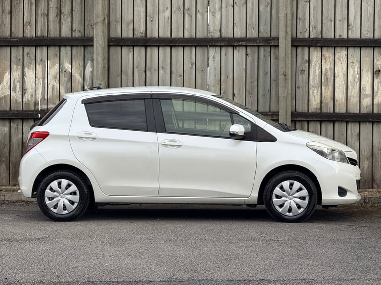 TOYOTA YARIS Active Auto ULEZ Low Milage