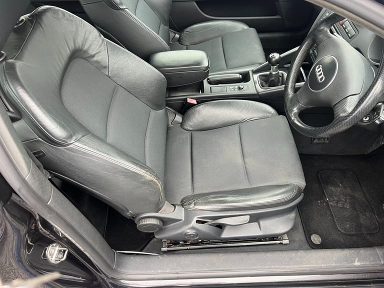 2004 Audi A3 3.2 V6 Quattro Sport 3dr HATCHBACK Petrol Manual