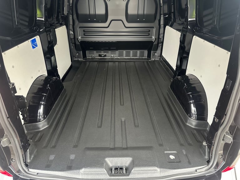  Volkswagen Transporter Panel Van 2.0 Tdi T28 Commerce Pro Panel Van 5dr Diesel