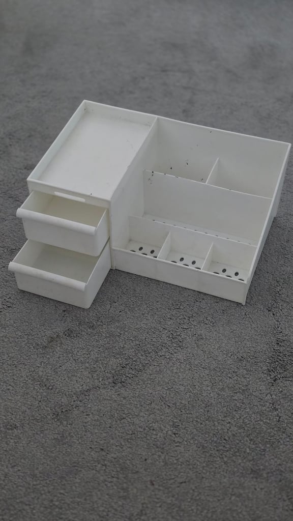 White Plastic Cosmetic Makeup Organizer Box with Drawer