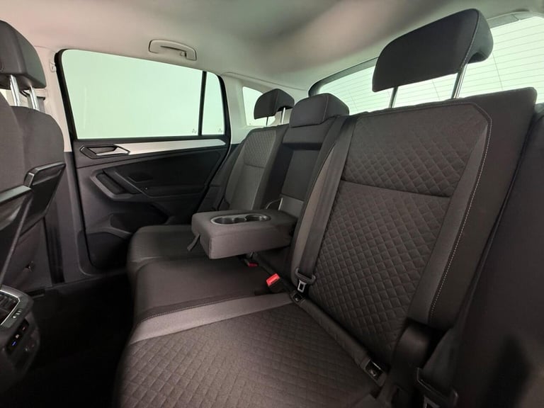 2017 Volkswagen Tiguan 2.0 TDI BlueMotion Tech SE Navigation Euro 6 (s/s) 5dr ESTATE Diesel Manual
