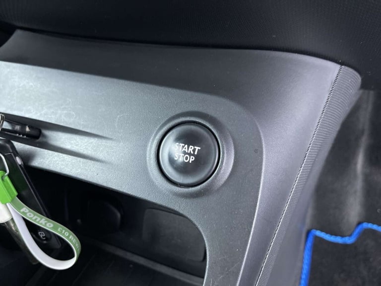 2015 Renault Captur 0.9 TCe ENERGY Dynamique Nav SUV 5dr Petrol Manual Euro 6 (s/s) (90 ps) CRU S...