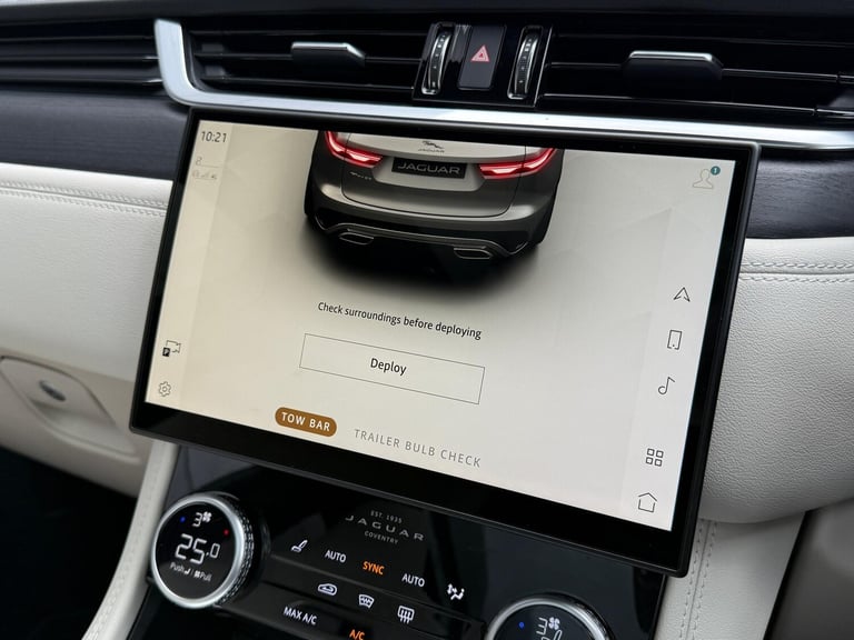 2023 Jaguar F-Pace 2.0 D200 R-Dynamic HSE Black 5dr Auto AWD ESTATE DIESEL Automatic