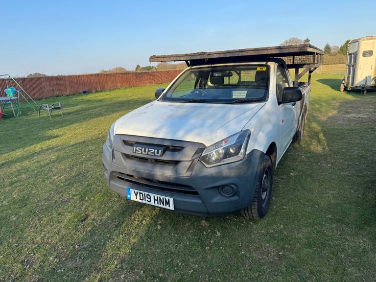 2019 Isuzu D-max 4X2 1.9 163 BHP AIR CON NO VAT