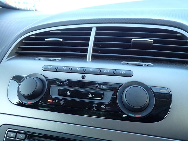 2014 SEAT Altea XL 2.0 TDI CR I TECH MPV 5dr Diesel Manual Euro 5 (140 ps)