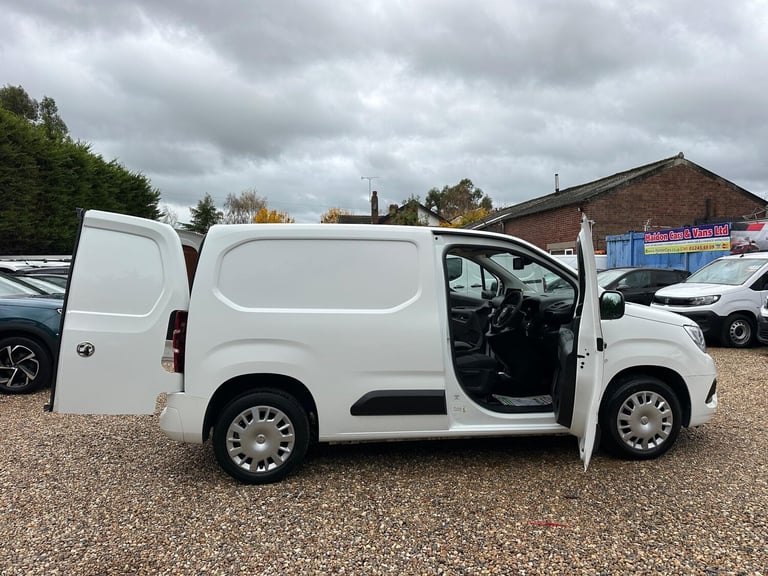 2020 Vauxhall Combo 1.5 Turbo D 2000 Sportive L1 H1 Euro 6 (s/s) 4dr PANEL VAN Diesel Manual