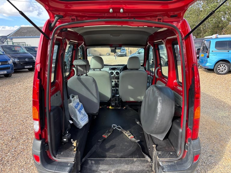 RENAULT Kangoo WHEELCHAIR ACCESSIBLE VEHICLE AUTO WAV AUTOMATIC 1.6 16v