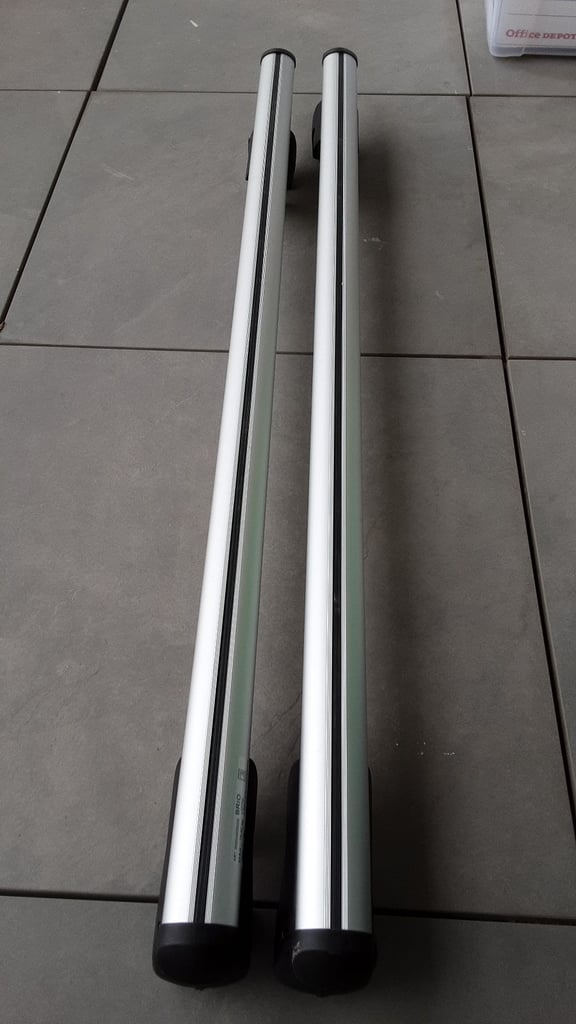 Aluminium Roof Bars 120CM with Lock