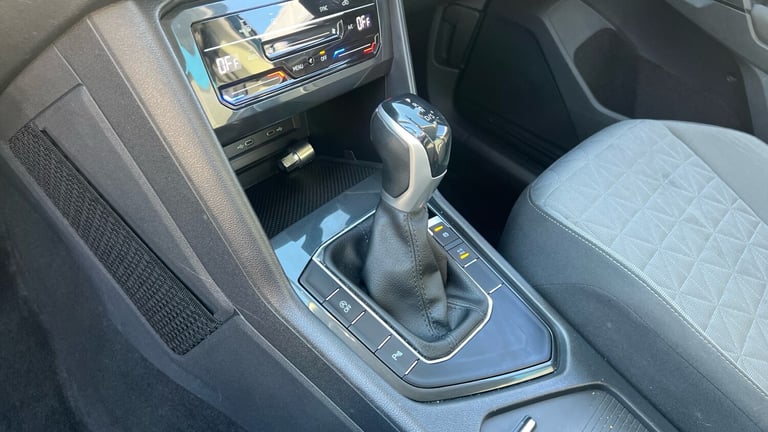 2022 Volkswagen Tiguan 2.0 TDI Life 5dr DSG Diesel Estate Estate Diesel Automatic