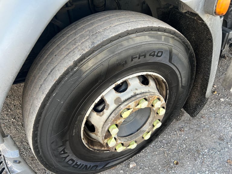 DAF TRUCKS LF 280 18 TONNE FRIDGE U/FLOOR LIFT 