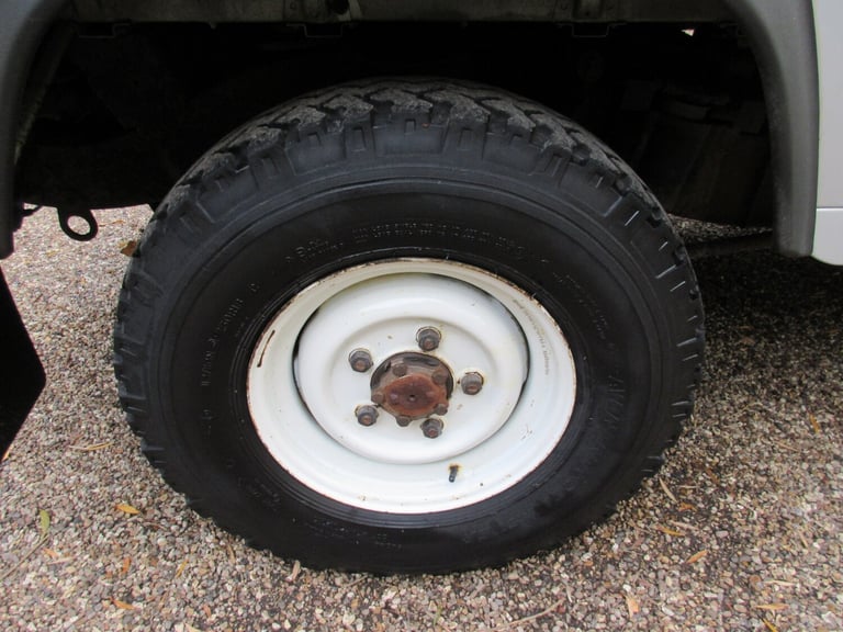 2006 Land Rover Defender TD5 110 2.5 COUNTY HARD TOP UTILITY VEHICLE 120PS-2006-ONLY 36,000 MILES...