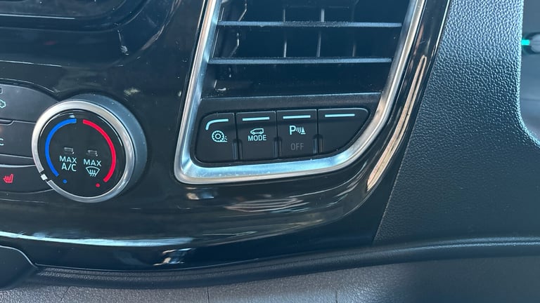 2023 Ford Transit Custom 2.0 EcoBlue 130ps Low Roof D/Cab Limited Van PANEL VAN DIESEL Manual