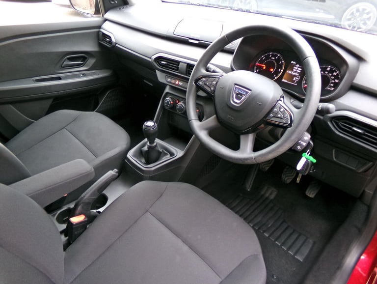 2021 Dacia Sandero Essential TCe 90 HATCHBACK Petrol Manual