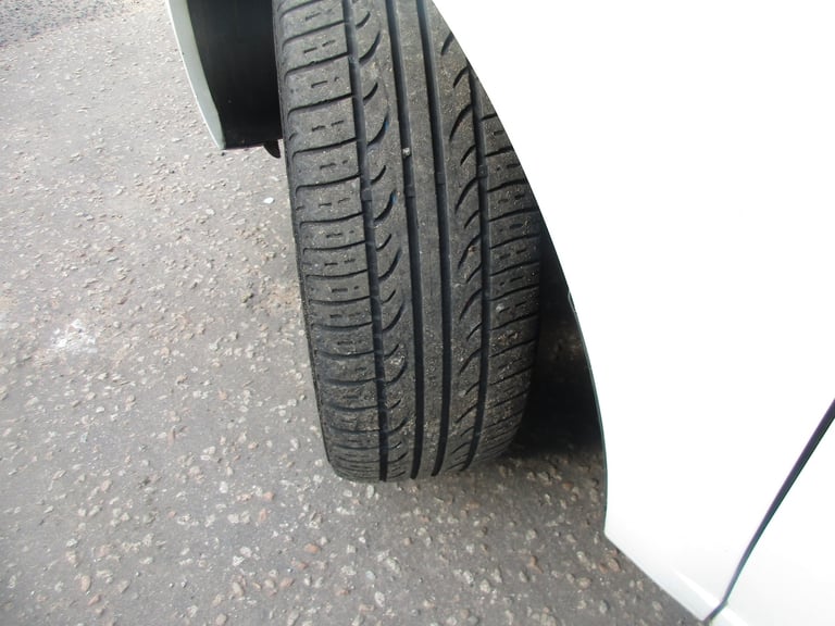 2011 (61) HYUNDAI  i10 , 1.2 ACTIVE , £20 YEAR TAX , ULEZ &amp; CAZ EXEMPT