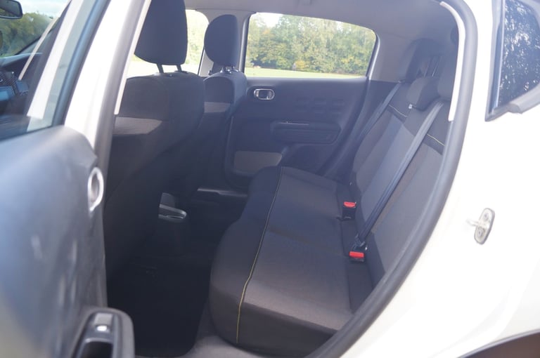 2018 Citroen C3 1.2 Petrol Flair Puretech S/S💥ULEZ FREE! 12-MOT 2-Owner 2-Key CarPlay