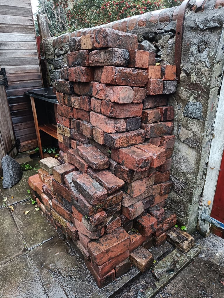 Reclaimed Bricks - Free to uplift - about 100 left now