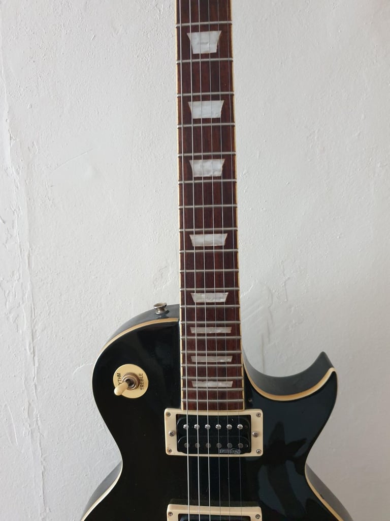 Les Paul V100 by Vintage