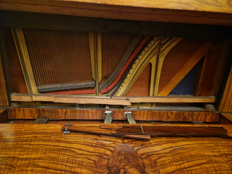 Osbert piano