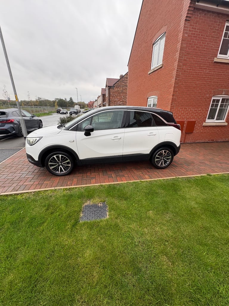 Vauxhall, CROSSLAND X, Hatchback, 2018, Manual, 1199 (cc), 5 doors