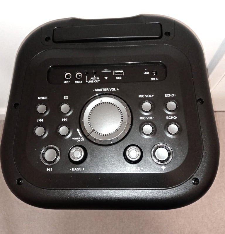 image for HALF PRICE 300 W PORTABLE KARAOKE MACHINE ON WHEELS + CARRYING HANDLE 