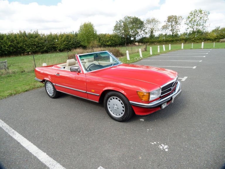1988 Mercedes-Benz SL 3l 2d  AUTO  188 BHP Convertible Petrol Automatic