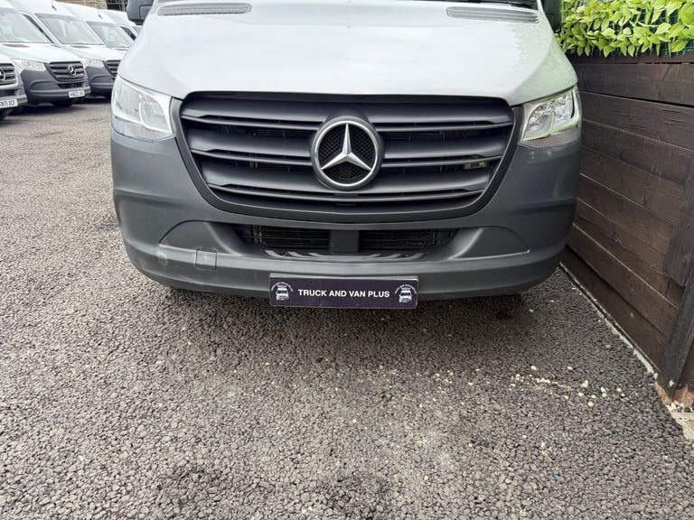 2022 Mercedes-Benz Sprinter 3.5t H2 Progressive Van PANEL VAN DIESEL Manual