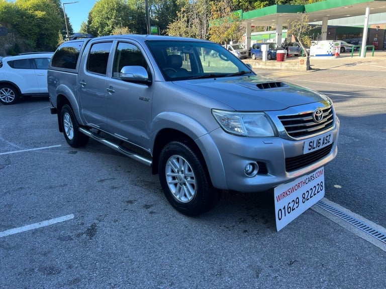 2016 16 TOYOTA HI-LUX 3.0 D-4D INVINCIBLE PICKUP D/CAB 4DR DIESEL MAN 4WD EURO 5